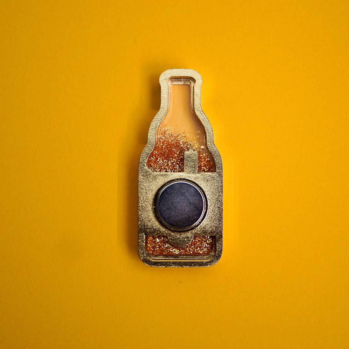 Beer liquid glitter magnet - Ghent